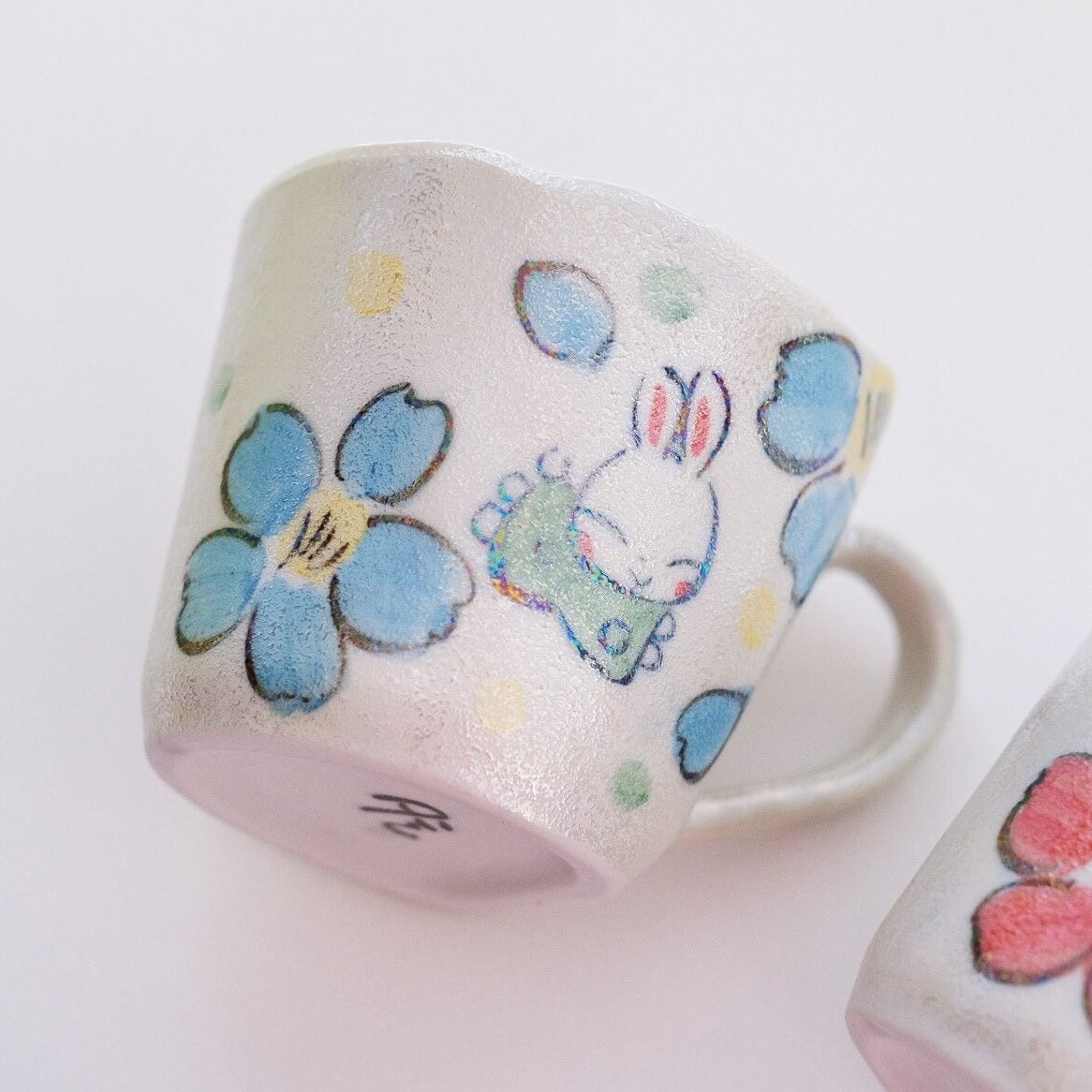 Pearl Rabbit Mug Set